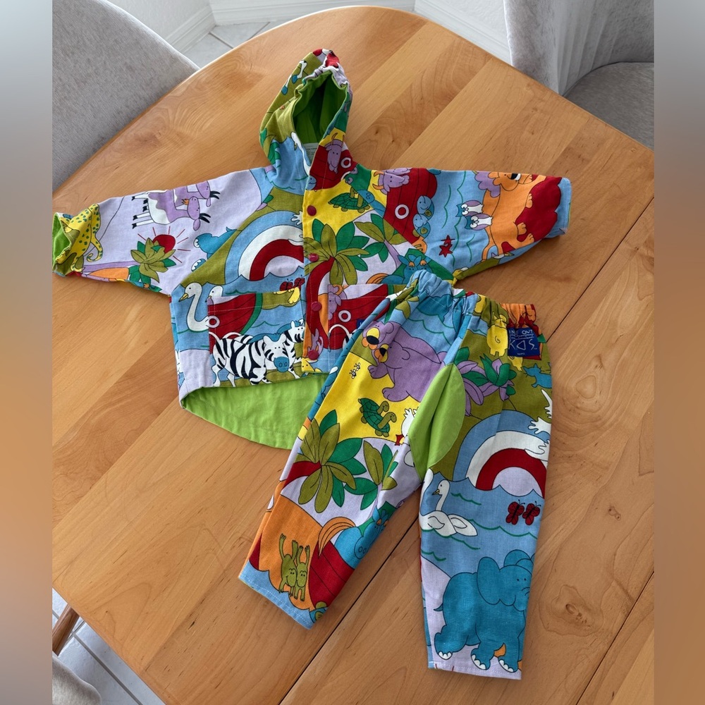 NWOT Inside Out Kids Reversible Jacket Hoodie Pants Noah's Ark Animals Elastic